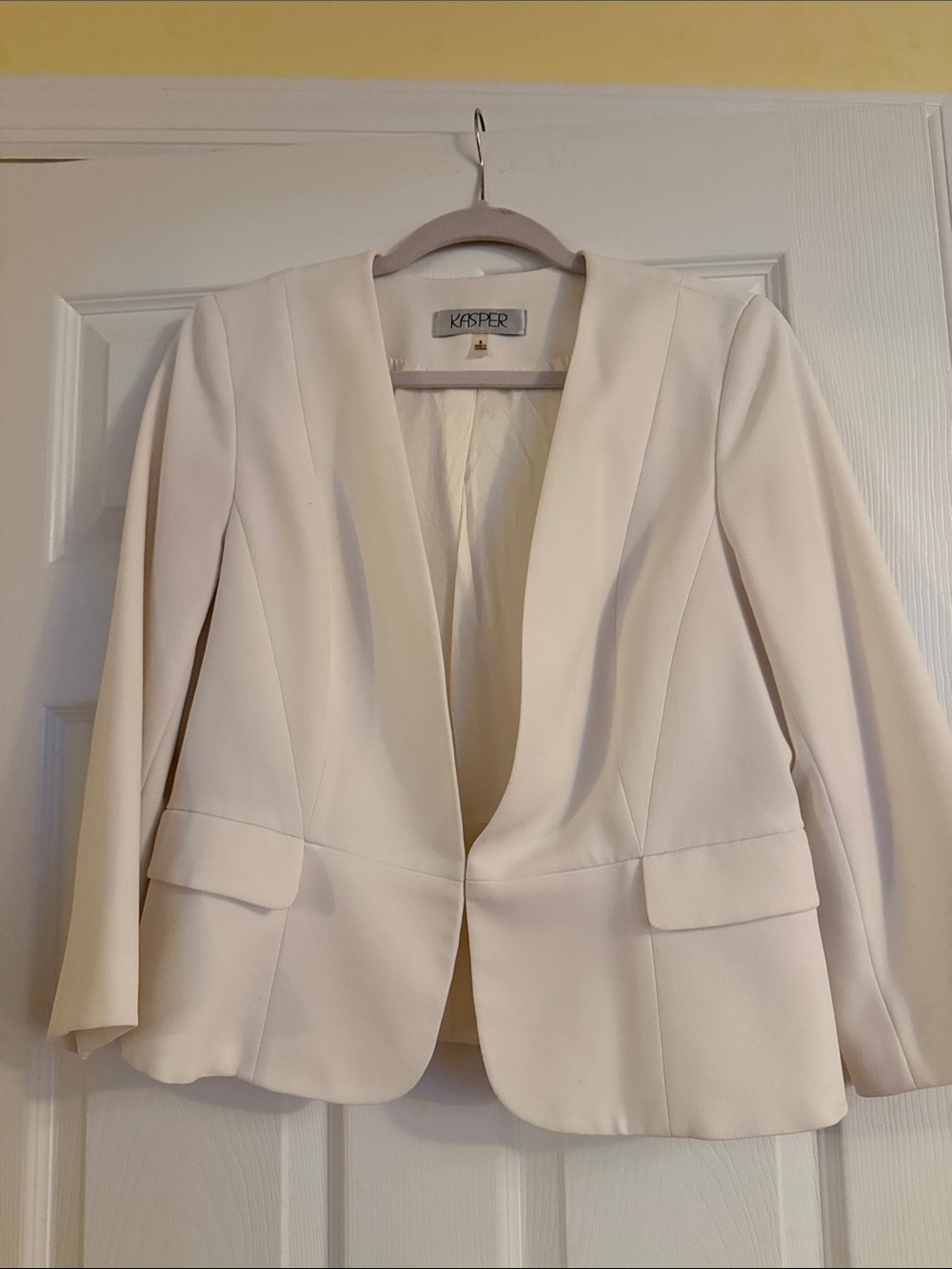 Kasper Women's Ivory Open-Front Blazer